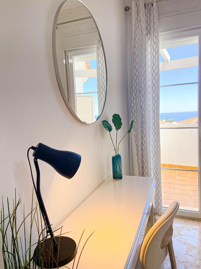 Endless Summer Apartamento De Vacaciones Манилва Экстерьер фото